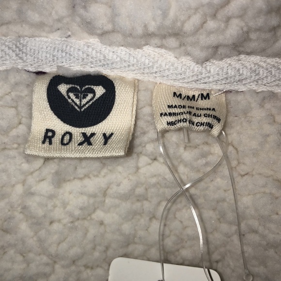 ROXY Red Hooded Jacket. NWT. M - Picture 7 of 10